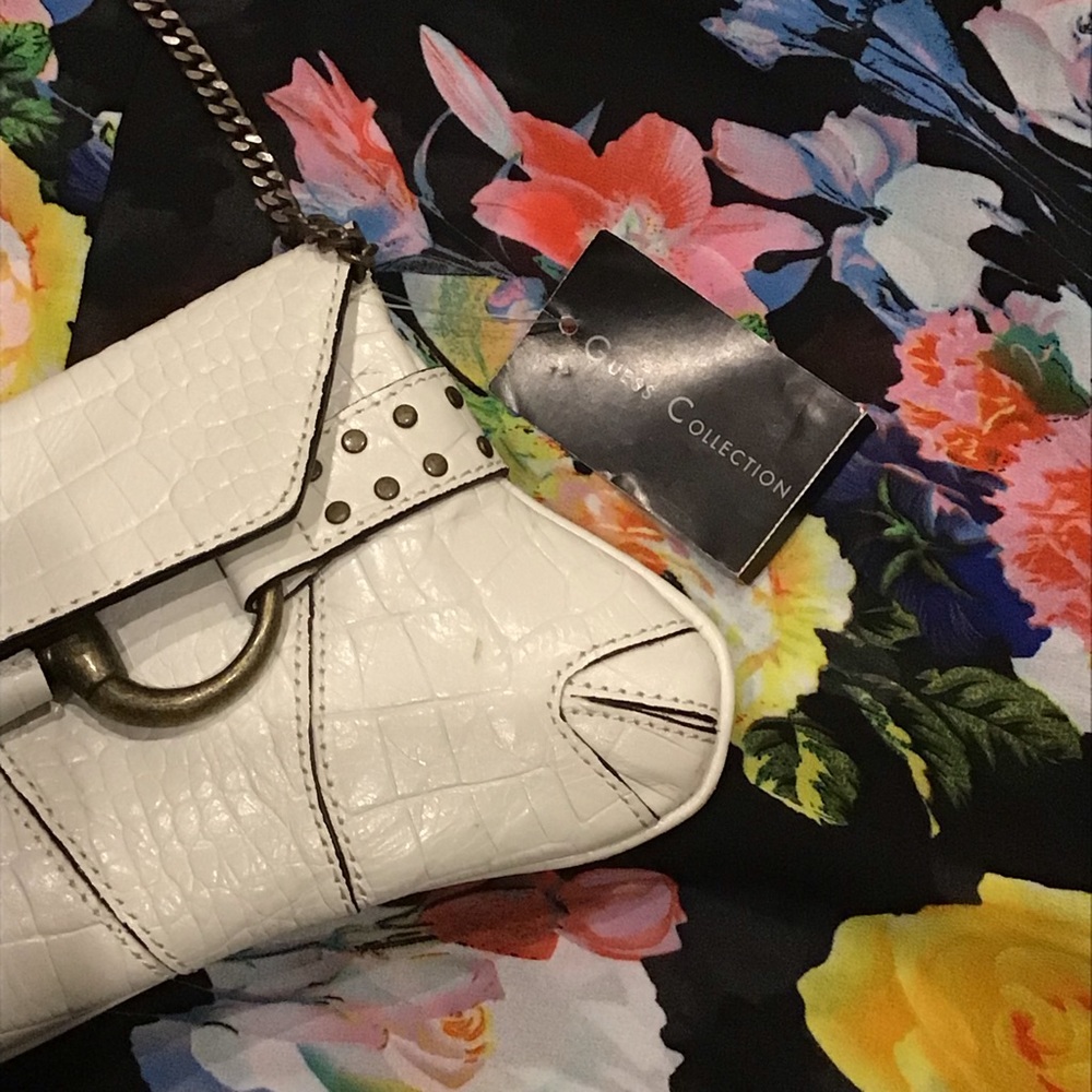 Guess Collection - Picture 4 of 4